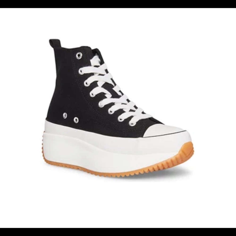Madden Girl Women's Winnona Sneaker